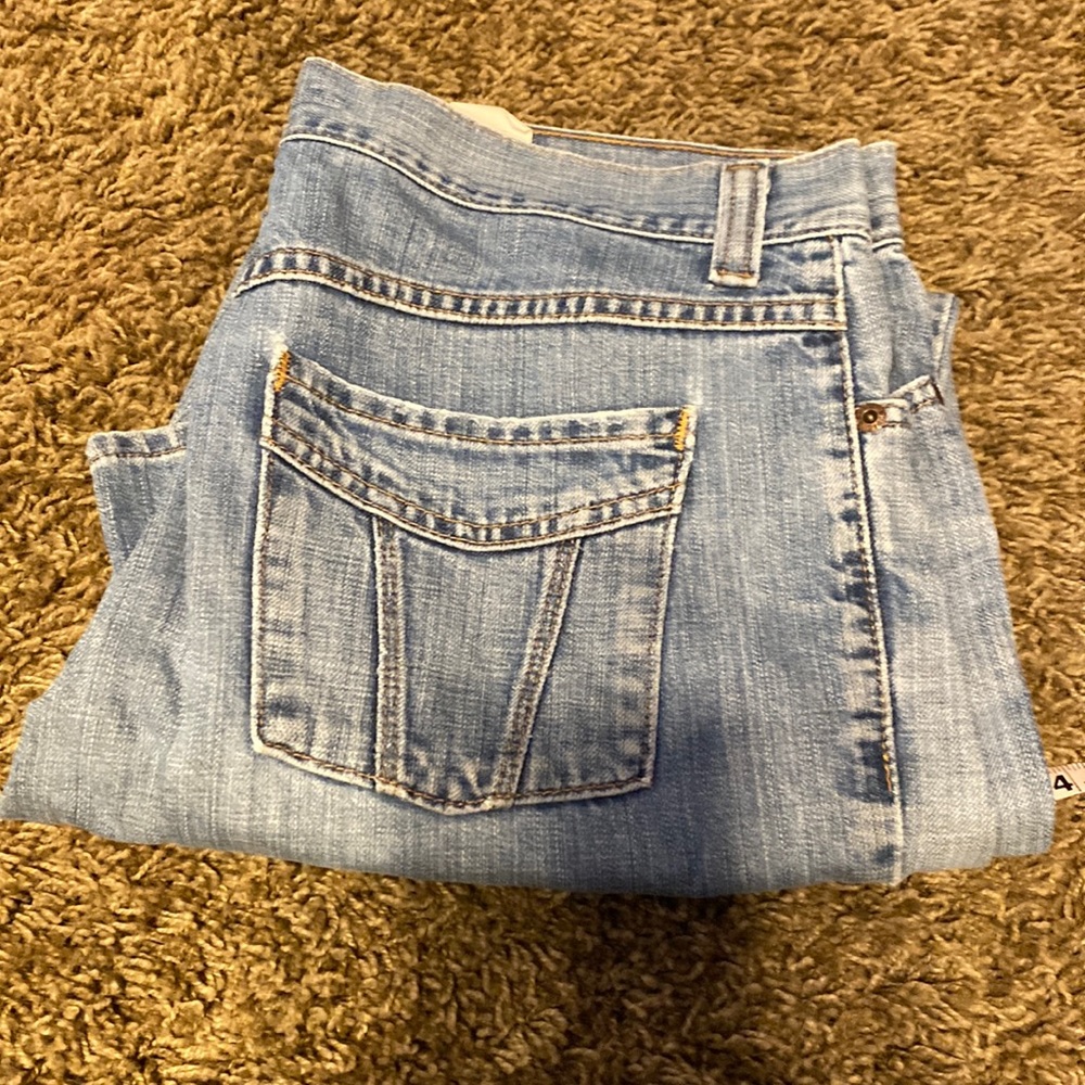 Eddie Bauer Capri Jeans.